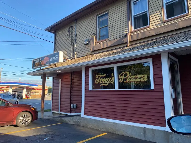 7. Tony's Pizza - Willimantic