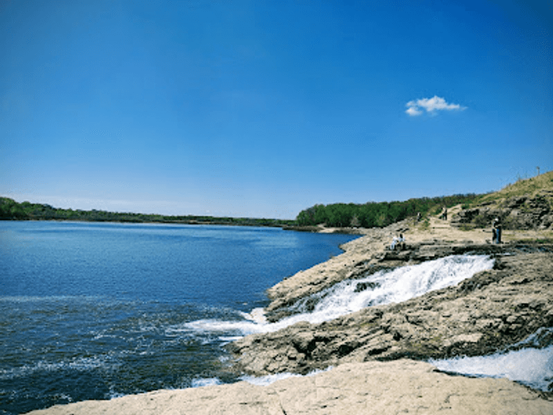 Limestone Bluffs With a Wild Edge