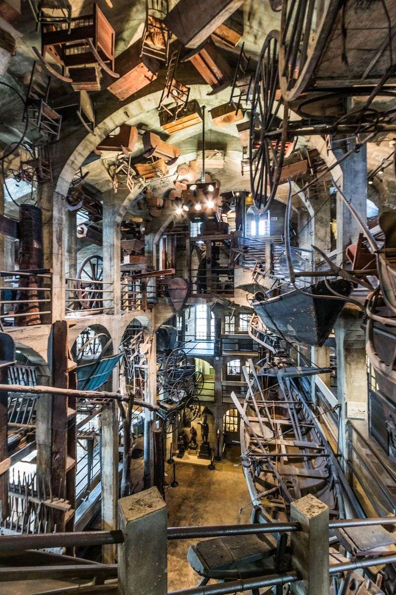The Great Hall Makes Visitors Look Up Fast