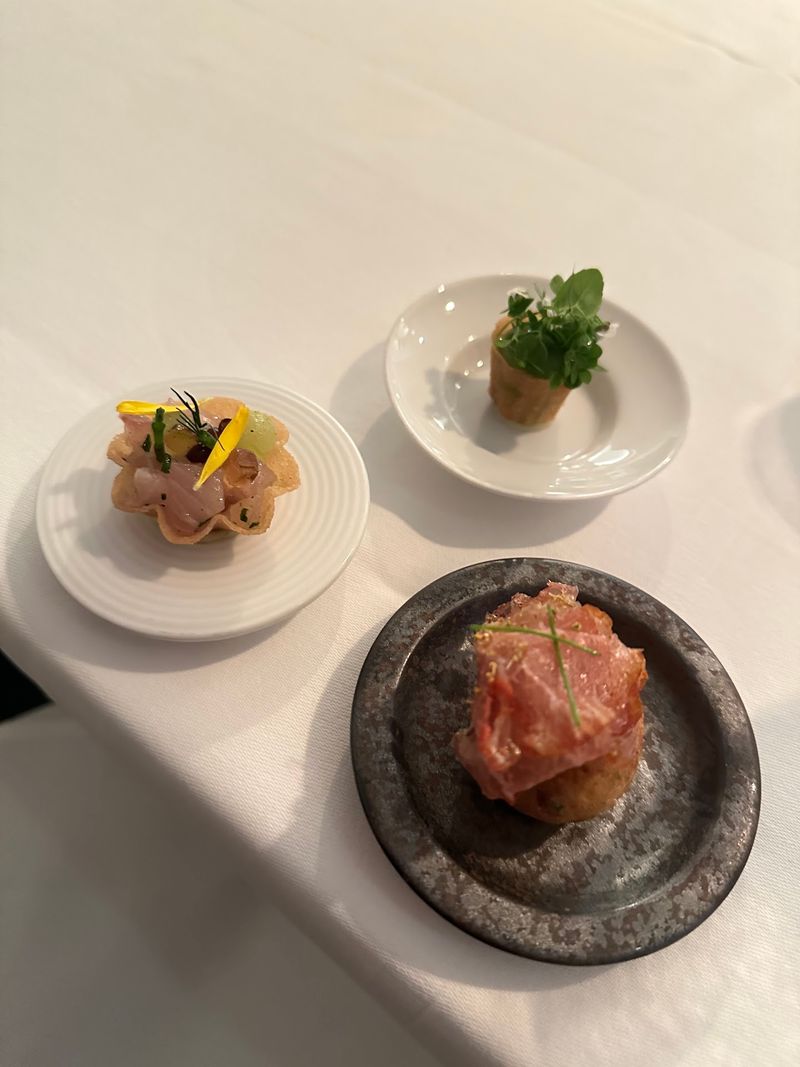 The Tasting Menu Is the Main Event