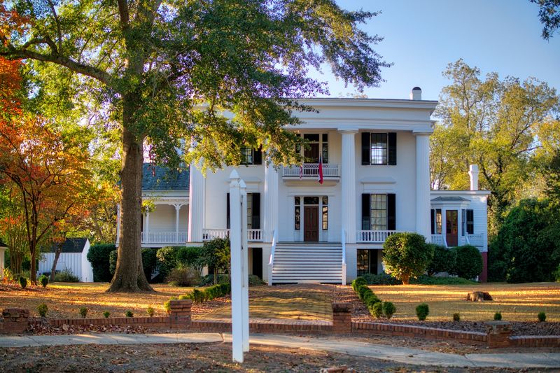 Historic Homes That Look Ready for a Love Story