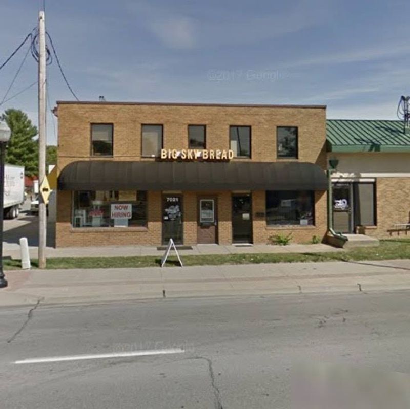 Where to Park, and Why It Matters at a Small Shop