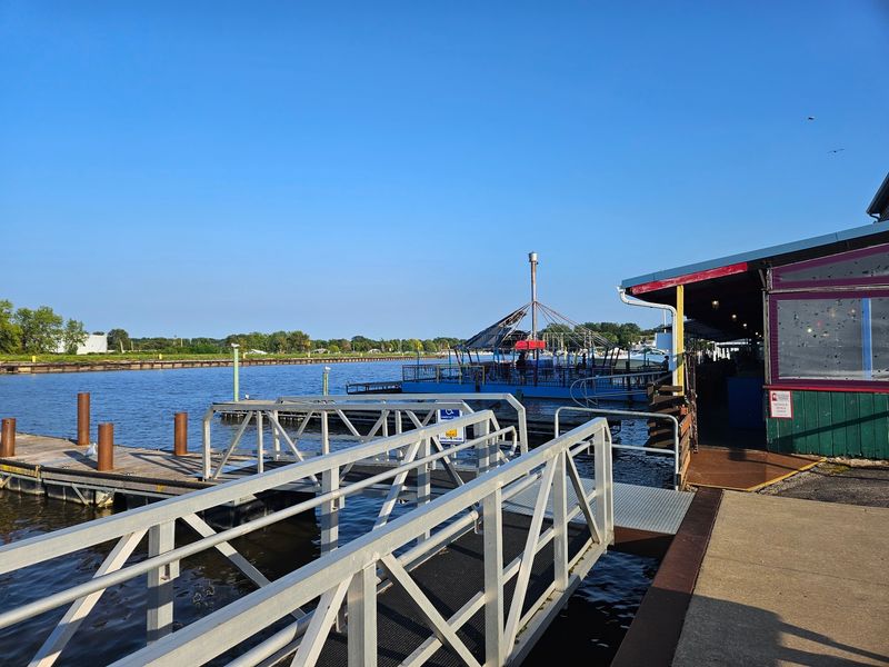 River Views That Slow the Meal Down