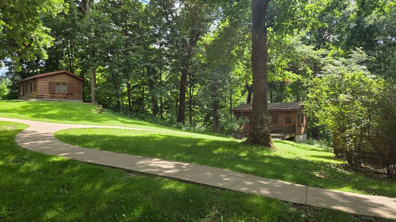 River Bluffs and Forest Shade at Palisades-Kepler State Park - Mount Vernon