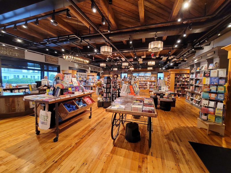 Shelves Here Feel Curated, Not Crowded