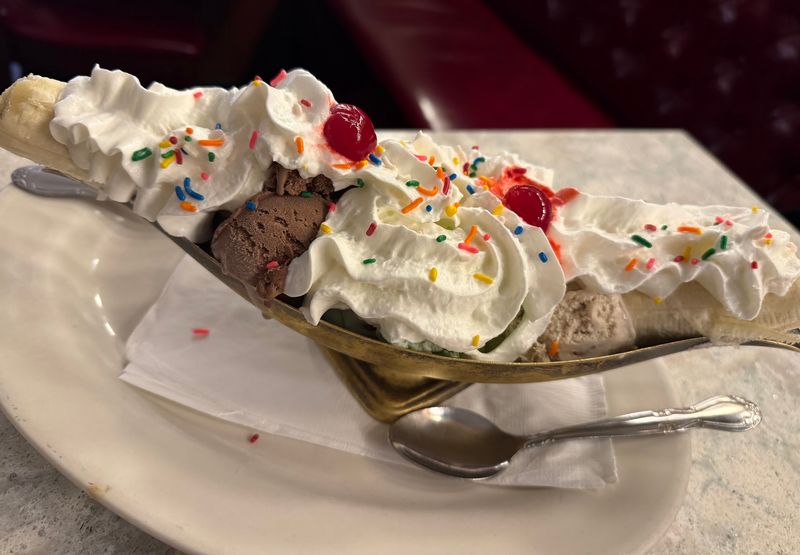 Jahn's Ice Cream Parlor, Richmond Hill, Queens County