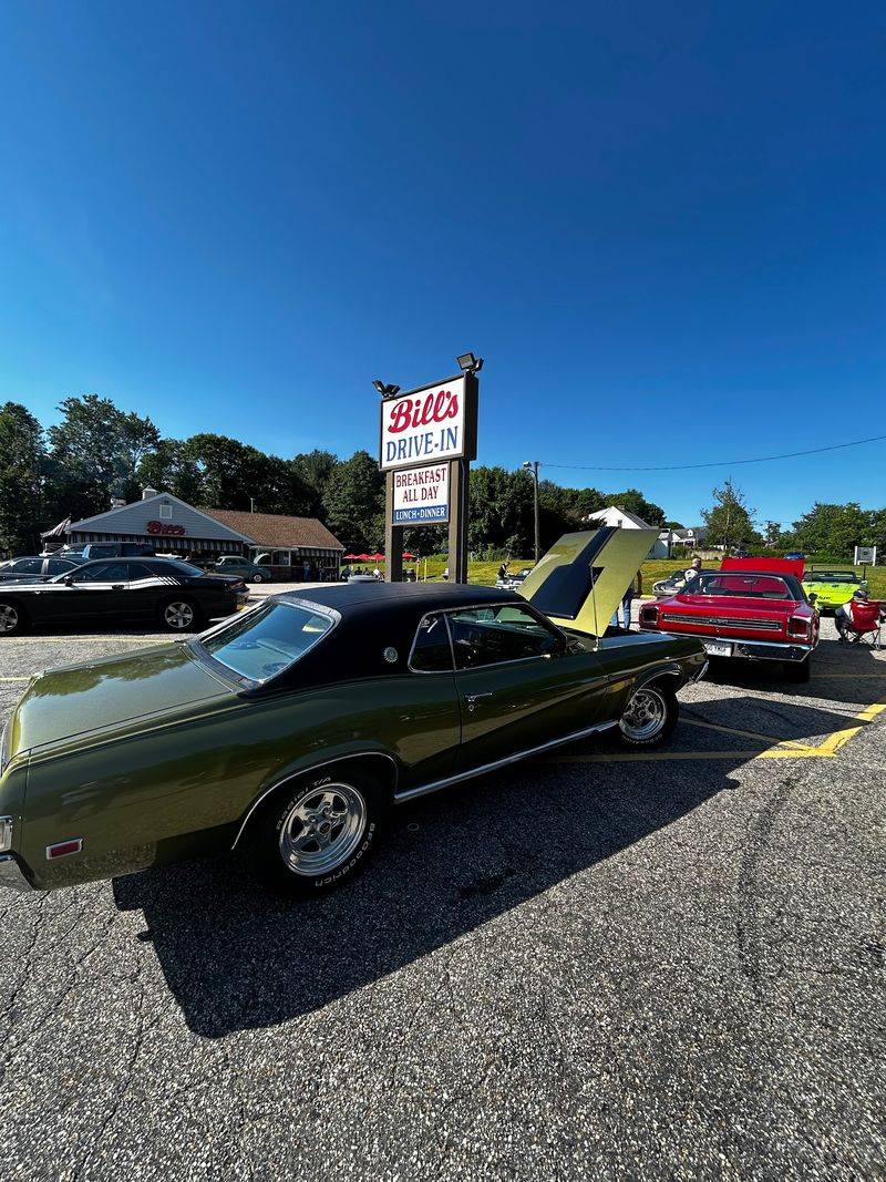 Bill's Drive-In