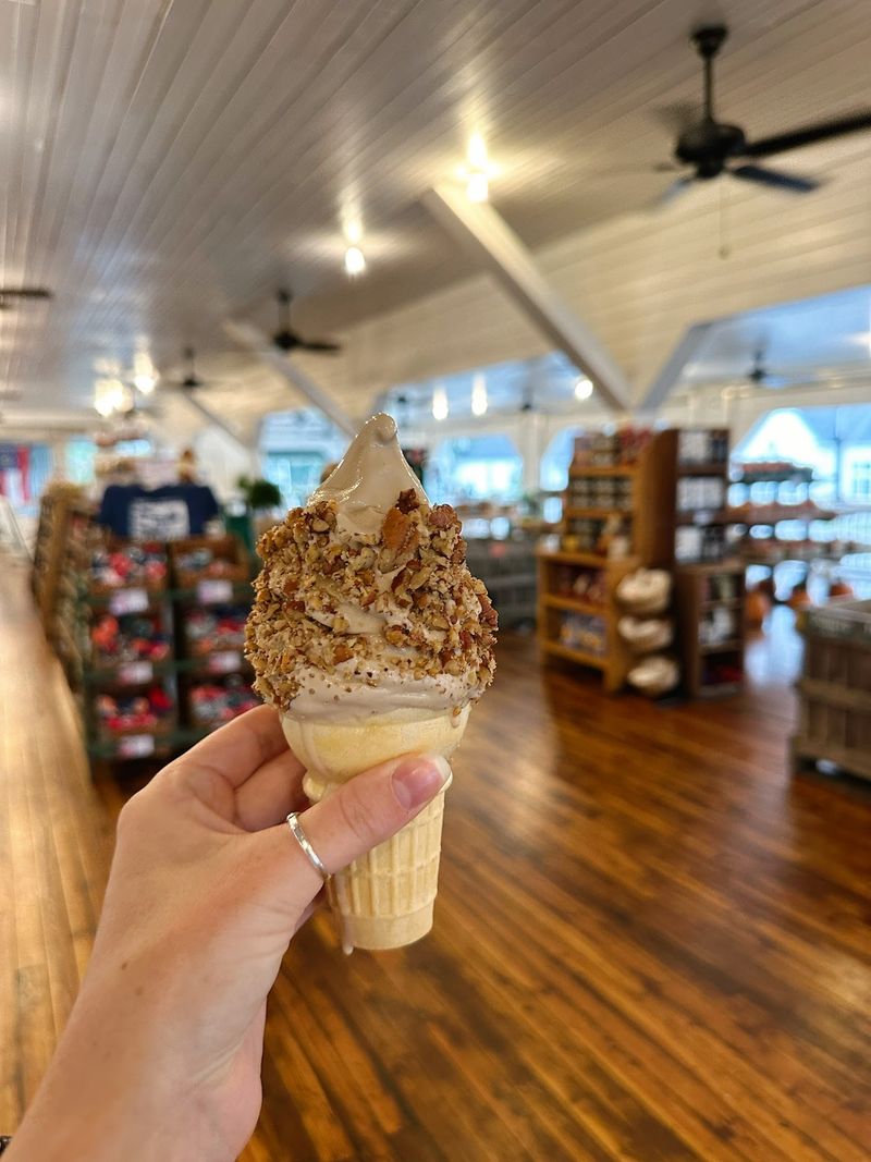 Dickey Farms Peach Ice Cream - Musella