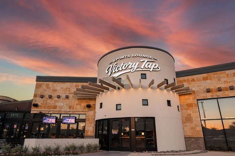 Victory Tap Sports Lounge - Plano