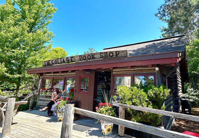 Cottage Book Shop (Glen Arbor)