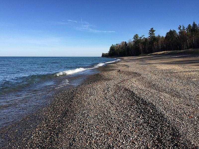 Pebble Beach / Dog Beach - Marquette