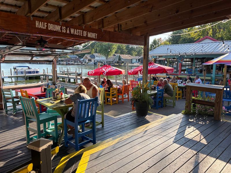 Cranberry Resort Waterfront Bar & Grill