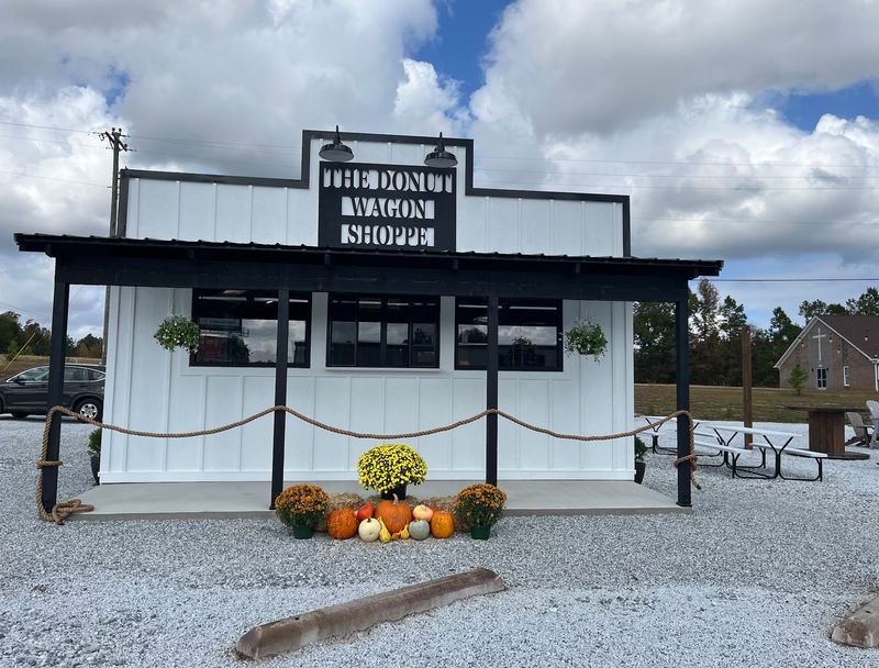 The Donut Wagon Shoppe - Seneca