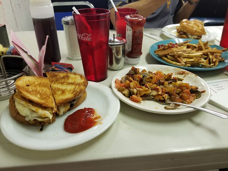 Gab & Eat &mdash; Carnegie