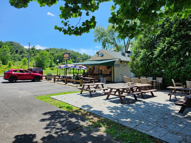 Denmo's Snack & Dairy Bar - Southbury