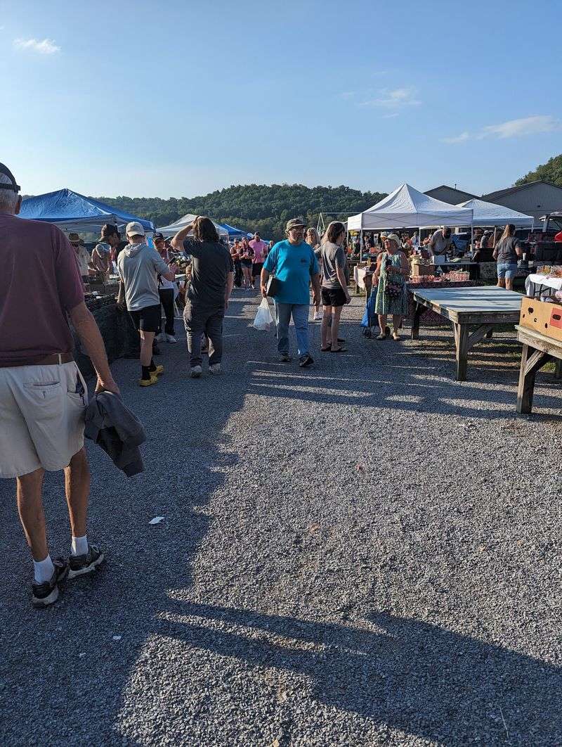 Leighty's Outdoor Flea Market (Newry)