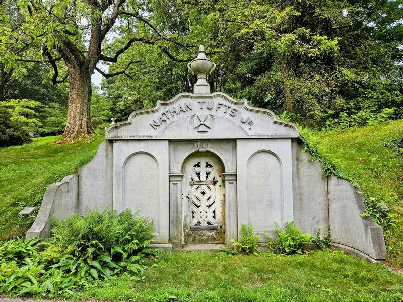 Mount Auburn Cemetery - Cambridge, Middlesex County