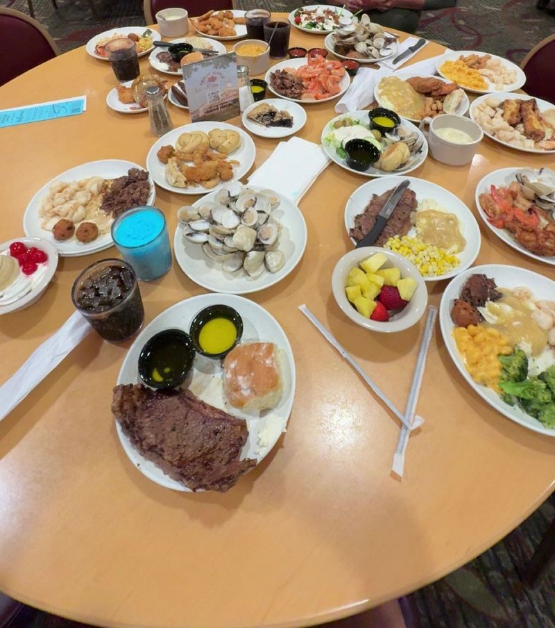Prime Rib Night Has a Special Kind of Buzz