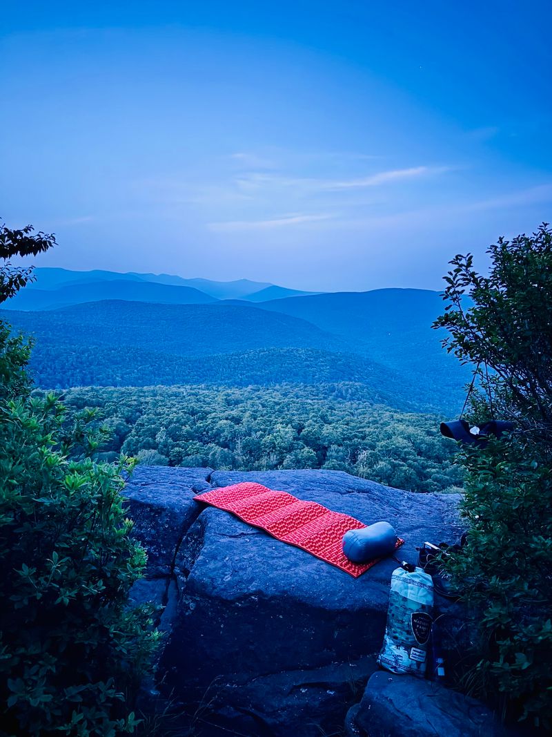 Giant Ledge Trail