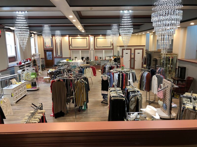 Deer Hill Thrift Shoppe & Boutique, Danbury