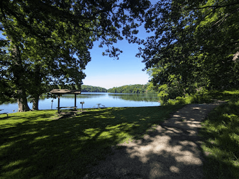 Easy Solon Getaway With Big Scenery