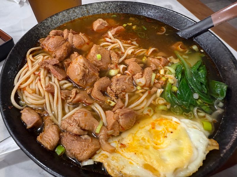 Big portions for hungry noodle fans - Ramen King, Pittsburgh, Allegheny County