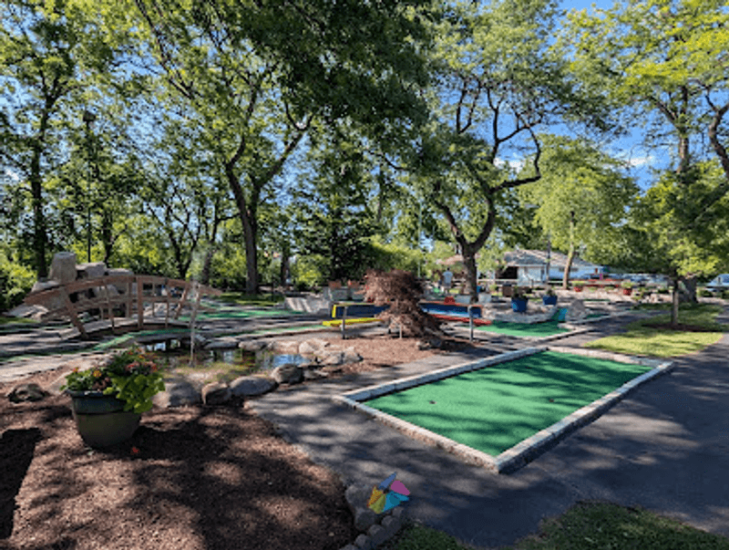 Mini Golf Adds A Slow, Silly Challenge
