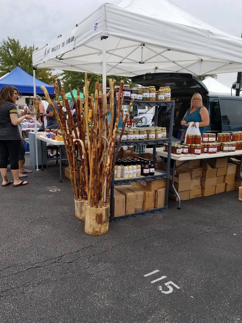 Freight House Farmers Market &mdash; Davenport