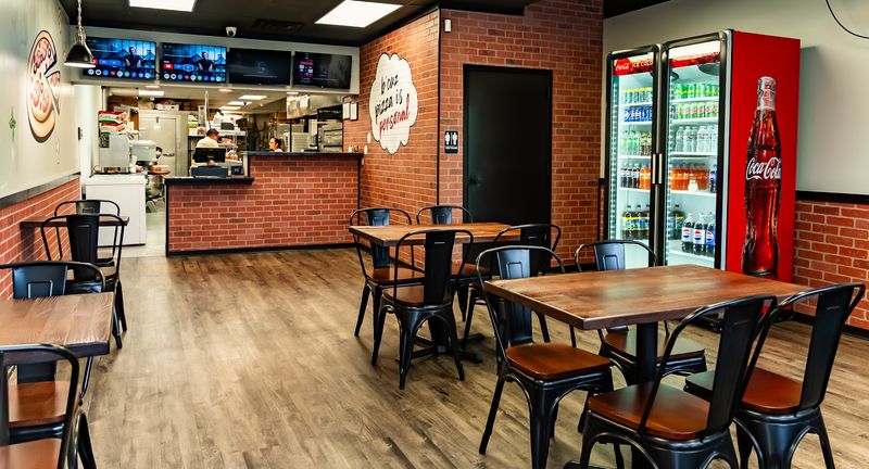 Fresh Pie Pause at Amici Pizzeria