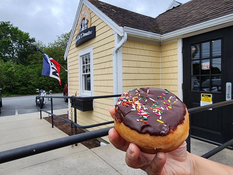Hole In One Bakery - Orleans, Barnstable County