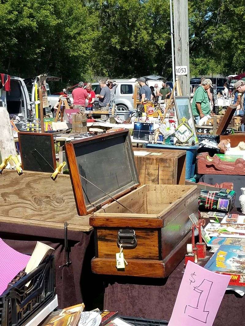 Sunrise treasure hunting at Rogers Flea Market and Auctions, Rogers