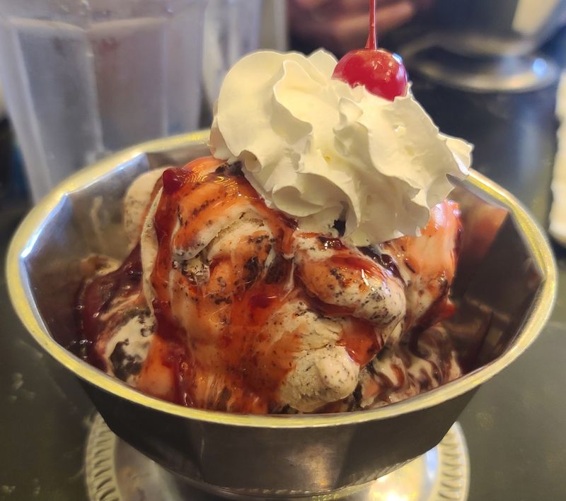 House of Flavors Restaurant - Ludington