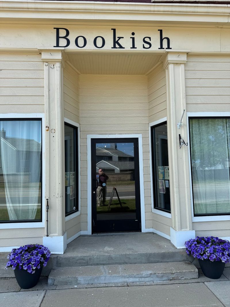 Bookish (Tawas City)