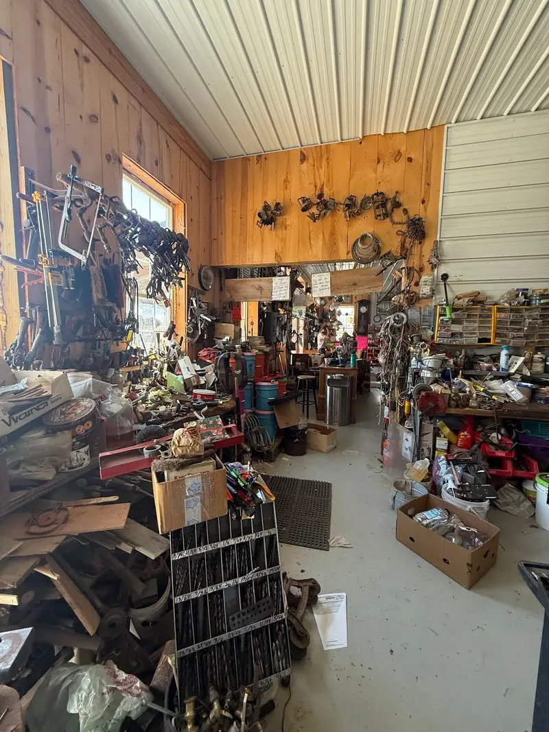 Trail's End Amish Walmart - Ontario