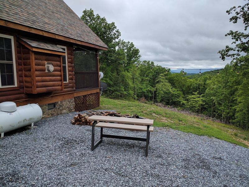 Shenandoah Rentals Cabins (Stanley & Luray Area)