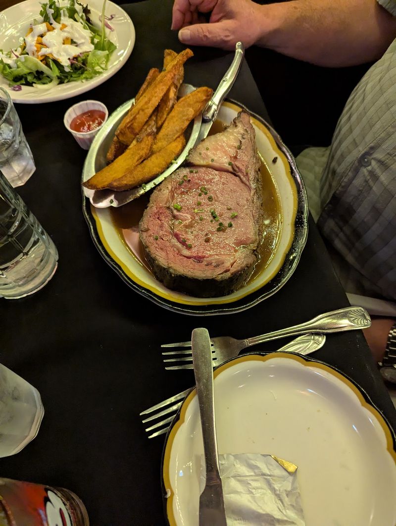 The Edgewater Supper Club - Jefferson