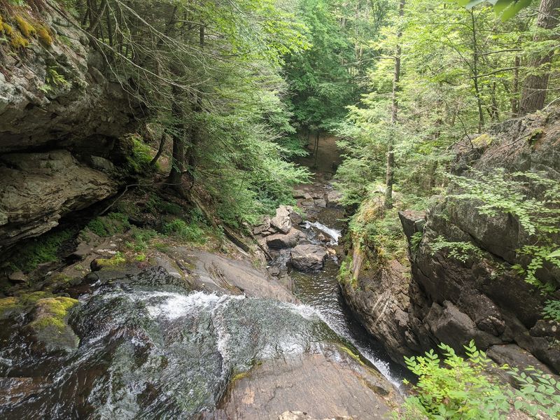 Campbell Falls Trail - Norfolk