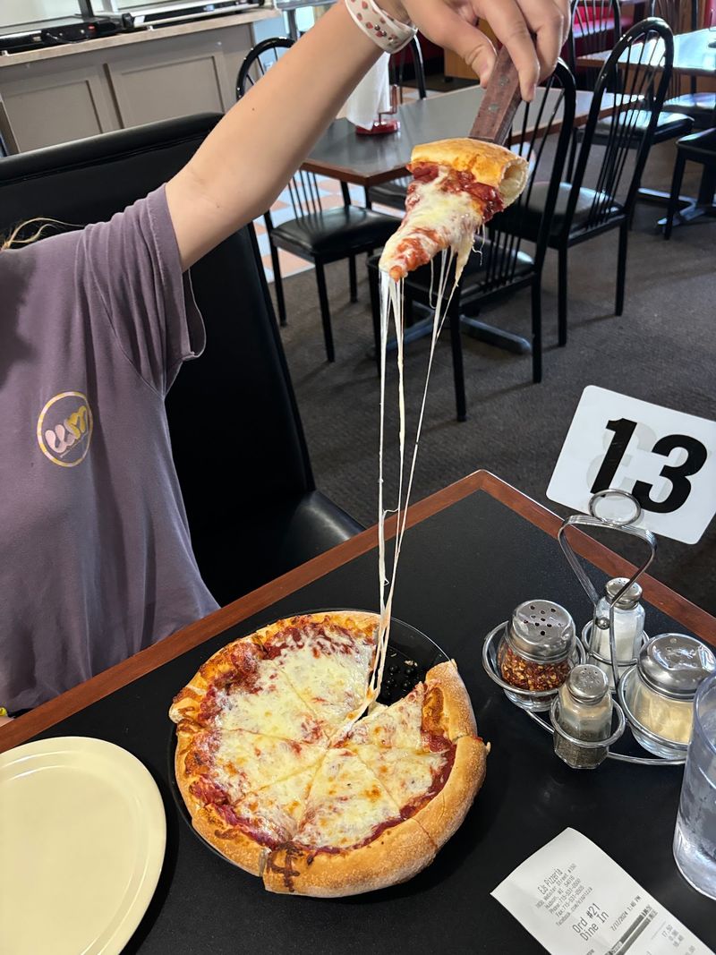 EJ's Pizzeria - Hudson