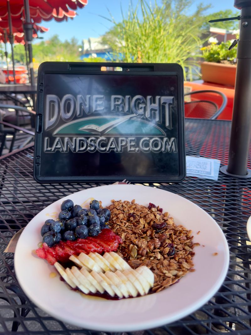 Crunch, Comfort, and Granola Done Right at The Roasted Granola Cafe