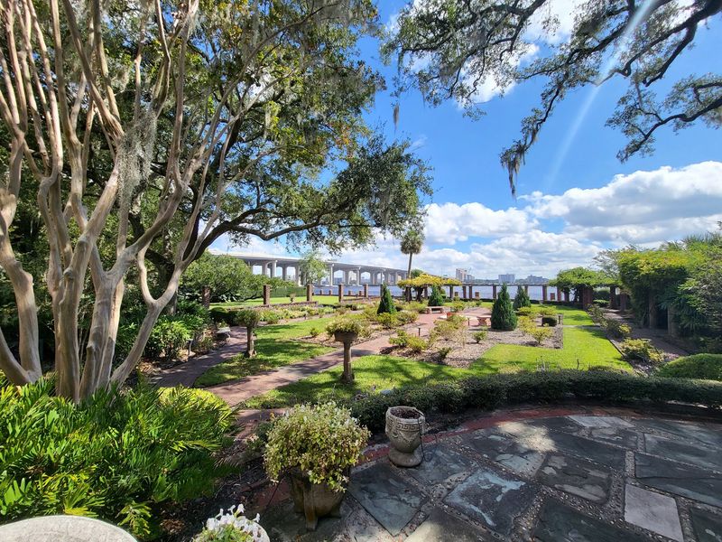 Garden Calm at Cummer Museum of Art and Gardens - Jacksonville