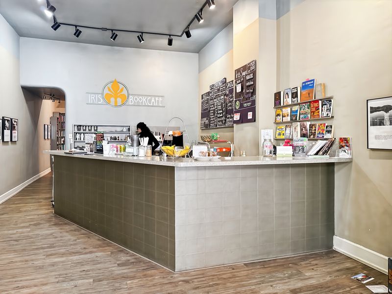Friendly Service That Keeps the Story Warm