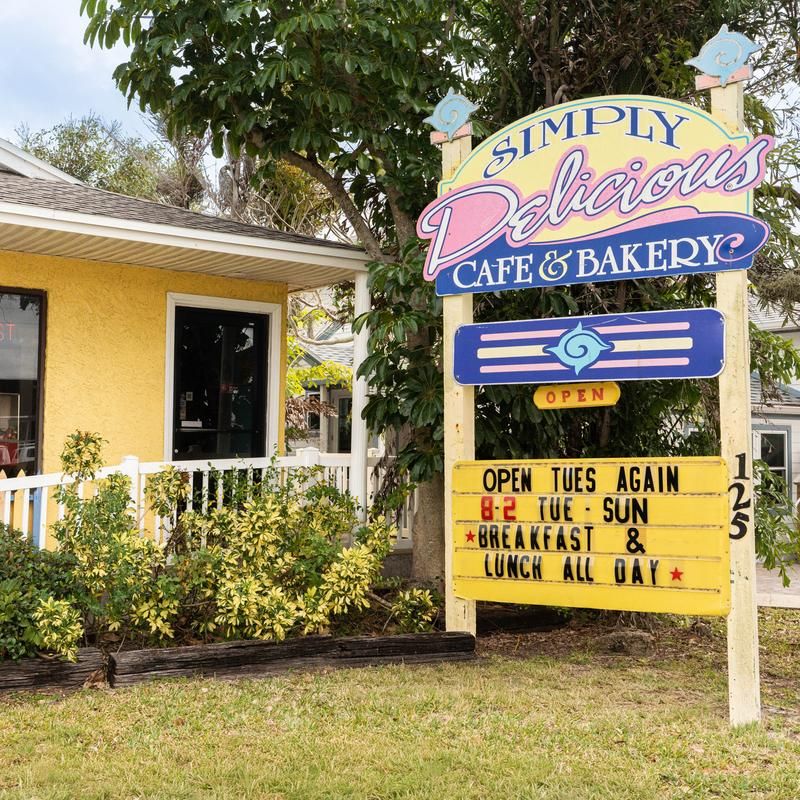 Simply Delicious Cafe & Bakery - Cocoa Beach