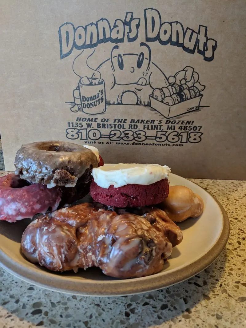 Donna's Donuts, Flint