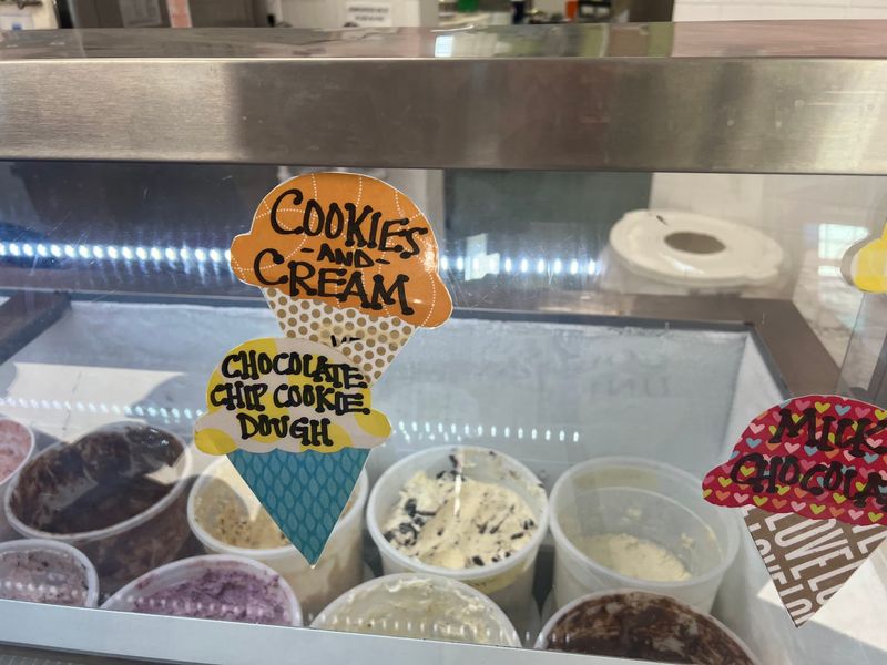 Beach Day Scoops at Walnut Beach Creamery
