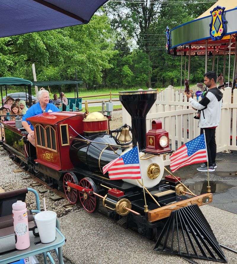 The Big Creek & Memphis Railway Makes a Perfect Family Ride