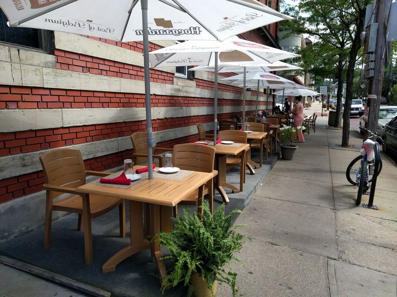 A Cobblestone Setting That Feels Like A Getaway