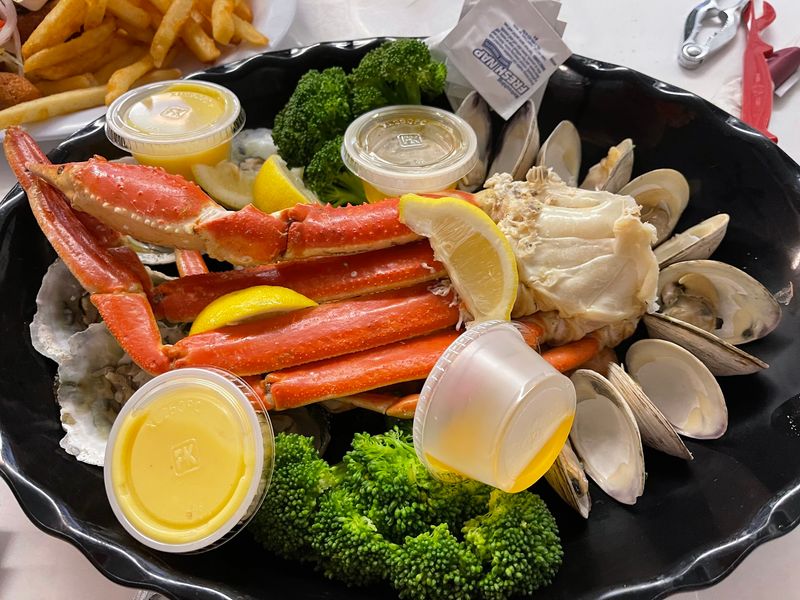 Margie and Ray's Crabhouse - Virginia Beach