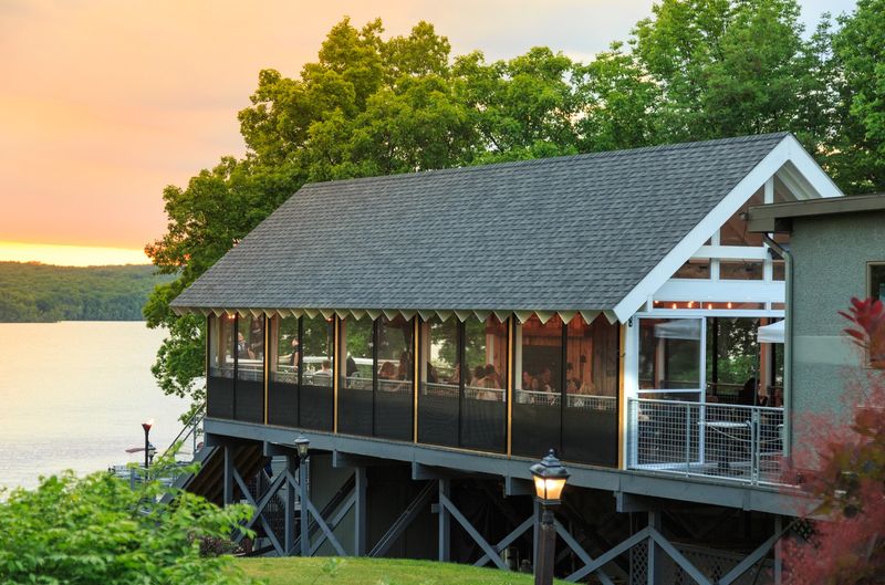 An Easy Getaway Works for Families, Couples, and Friends