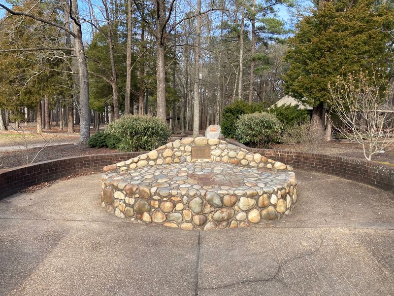 Fort Clifton Park - Colonial Heights