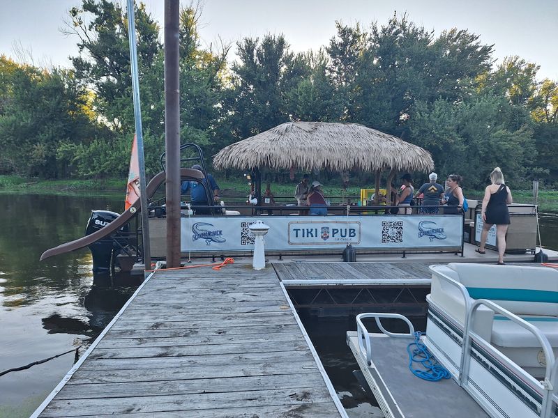 Tiki Pub La Crosse - La Crosse